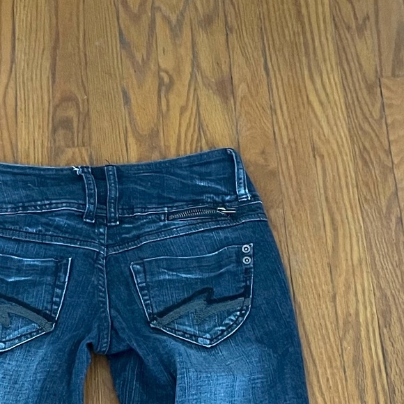 Dana Di Jeans - Size 5. - Picture 4 of 6